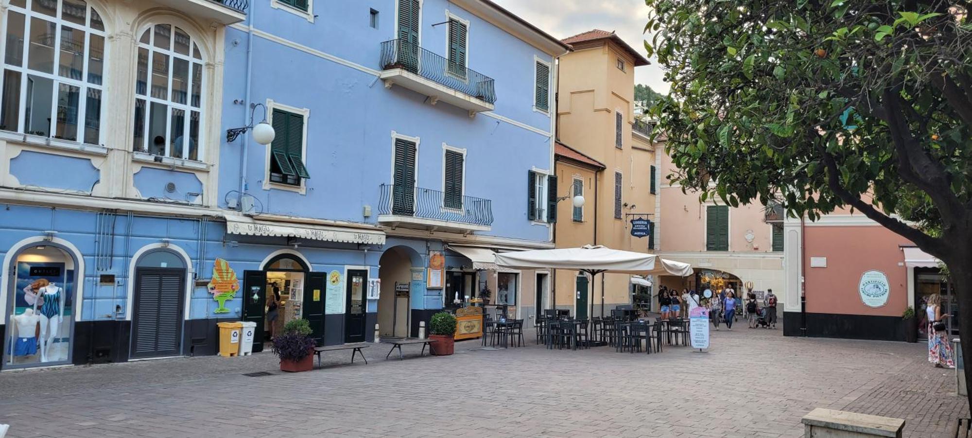 Hostdomus - Pietra Blu Διαμέρισμα Pietra Ligure Εξωτερικό φωτογραφία